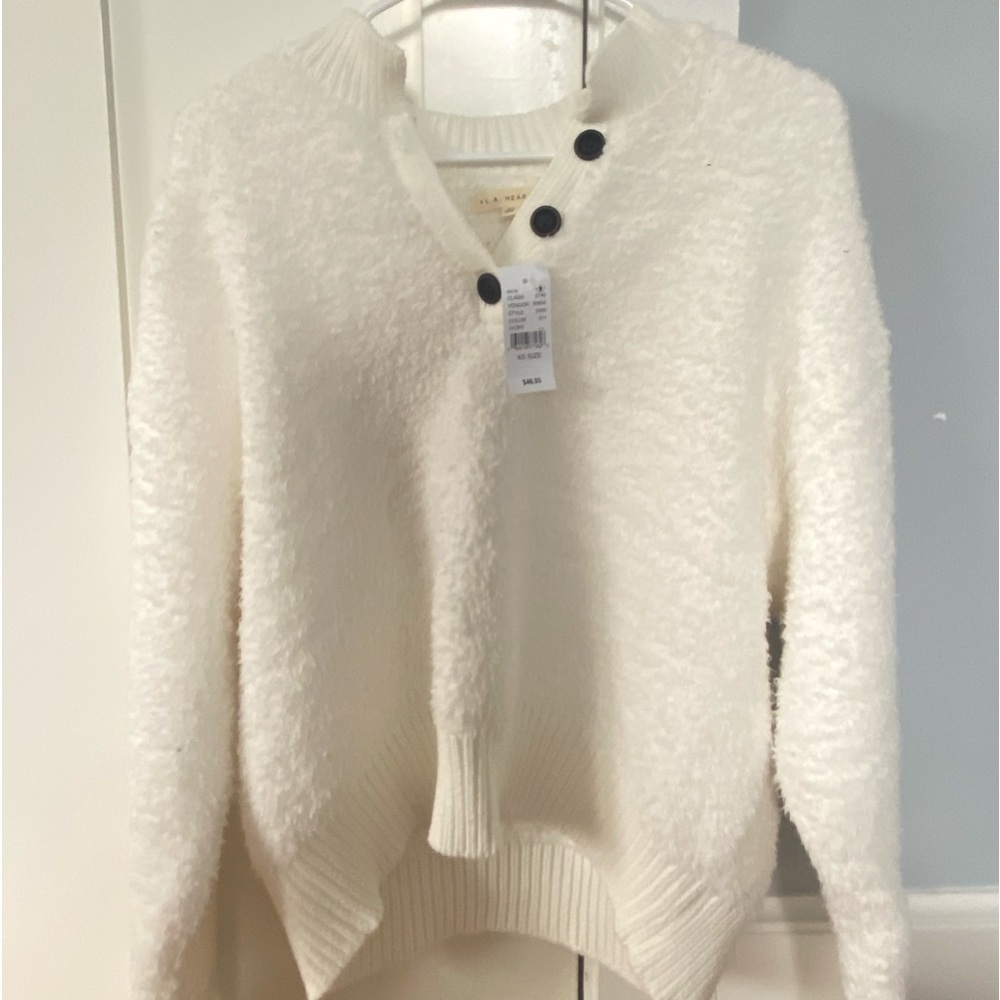 White pacsun fuzzy sweater- never worn!